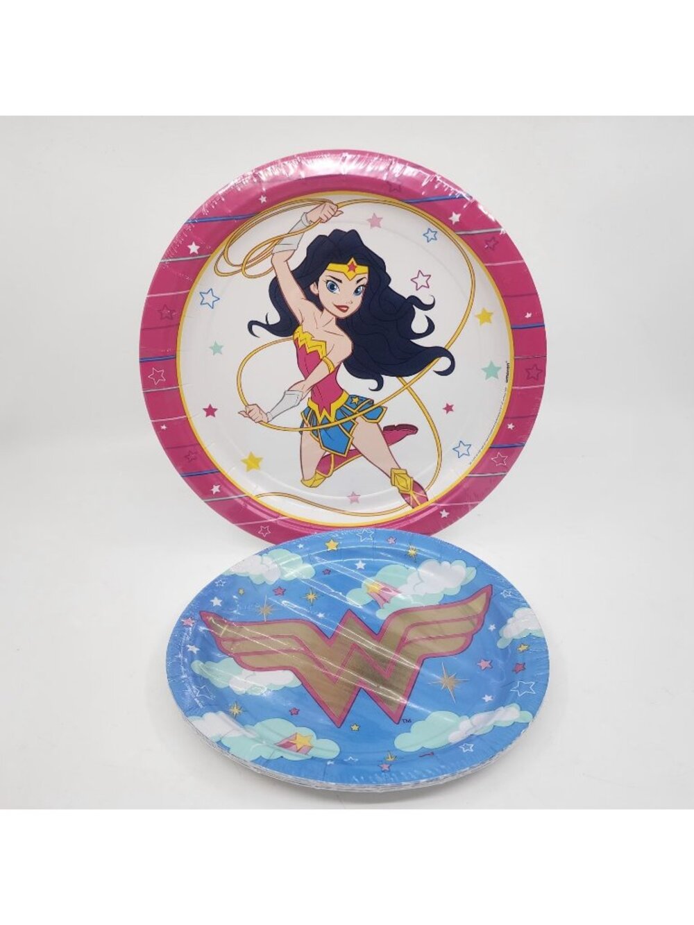 Wonder Woman WW Birthday Party Dessert Paper Plates DC Comics 8-Count Lot of 2